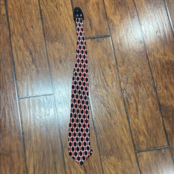 Classic Black and Red Geometric Pattern Tie - Picture 1 of 3